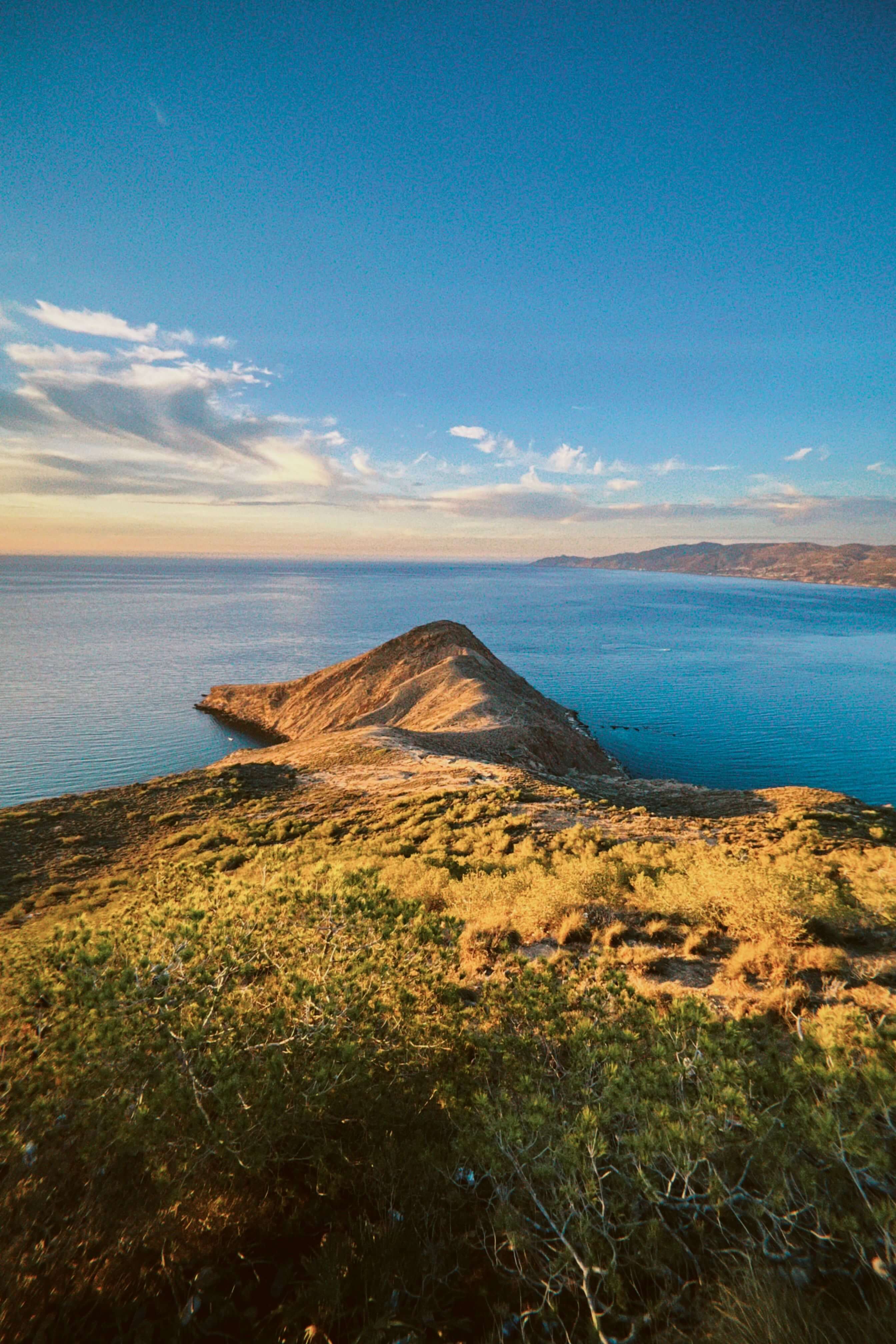Rugged cliffs and Pacific Ocean at Channel Islands National Park